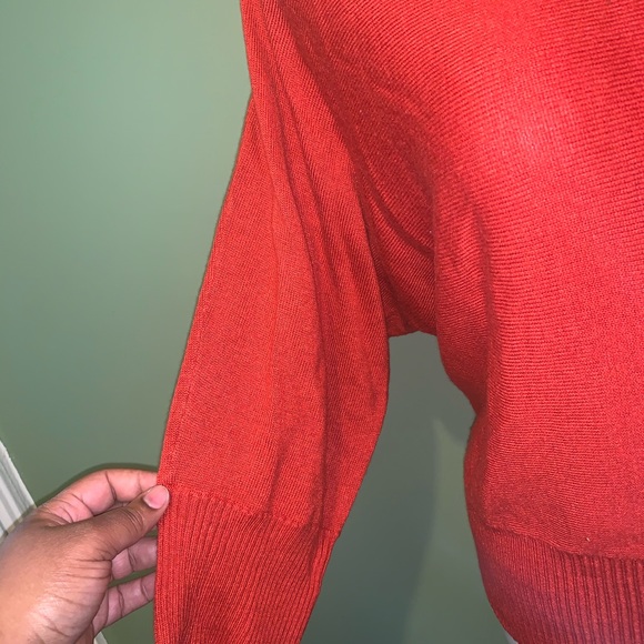 Top - Picture 3 of 4